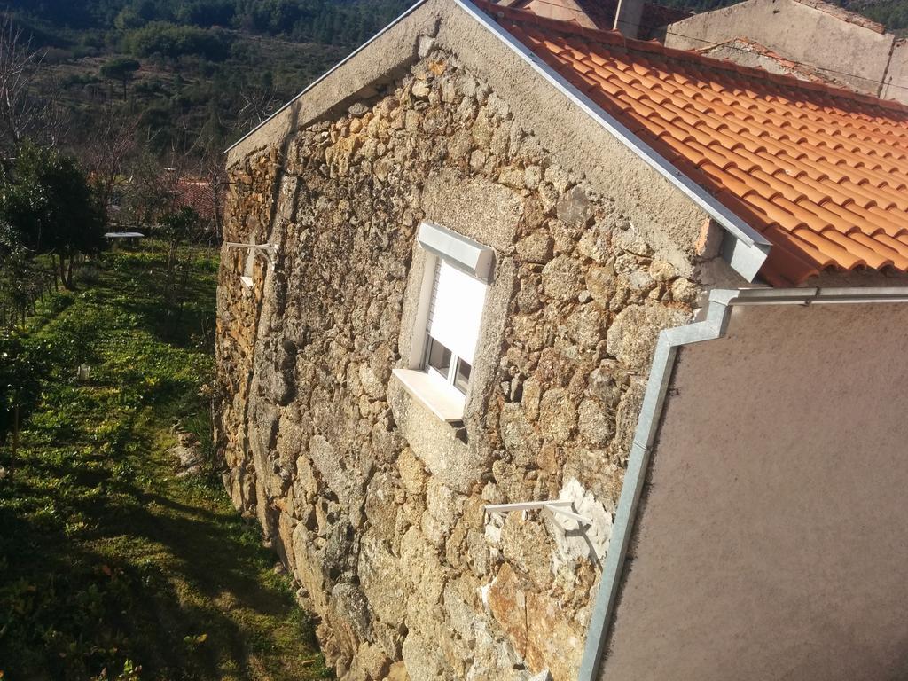 Casa Do Fundo Do Povo - Serra Da Estrela Cortes do Meio ภายนอก รูปภาพ